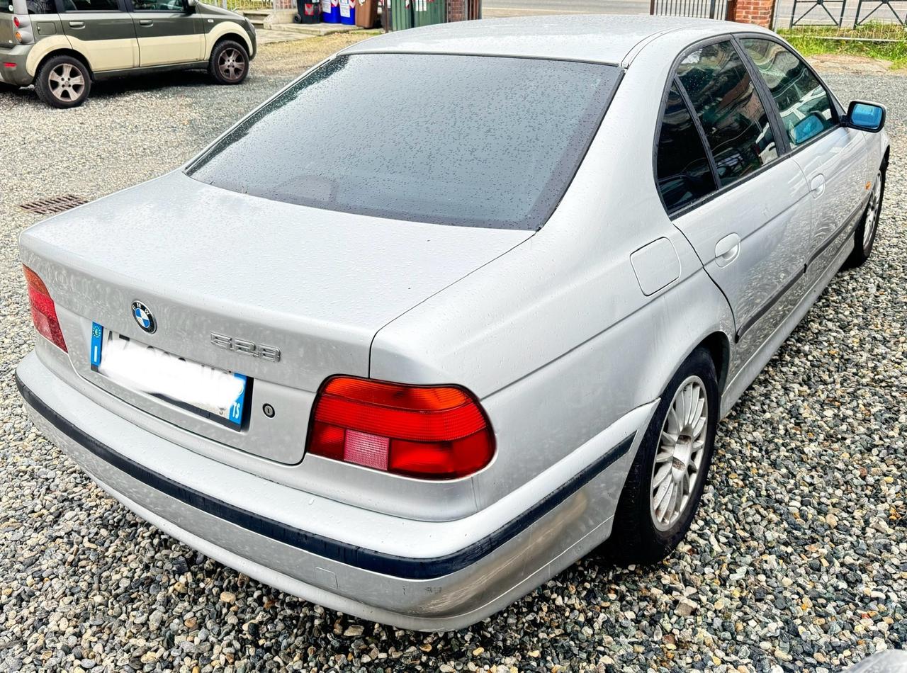 Bmw 528i 24V cat Attiva auto interesse storico