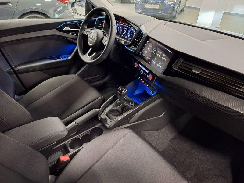 Audi A1 A1 allstreet 30 TFSI S tronic Identity Contrast