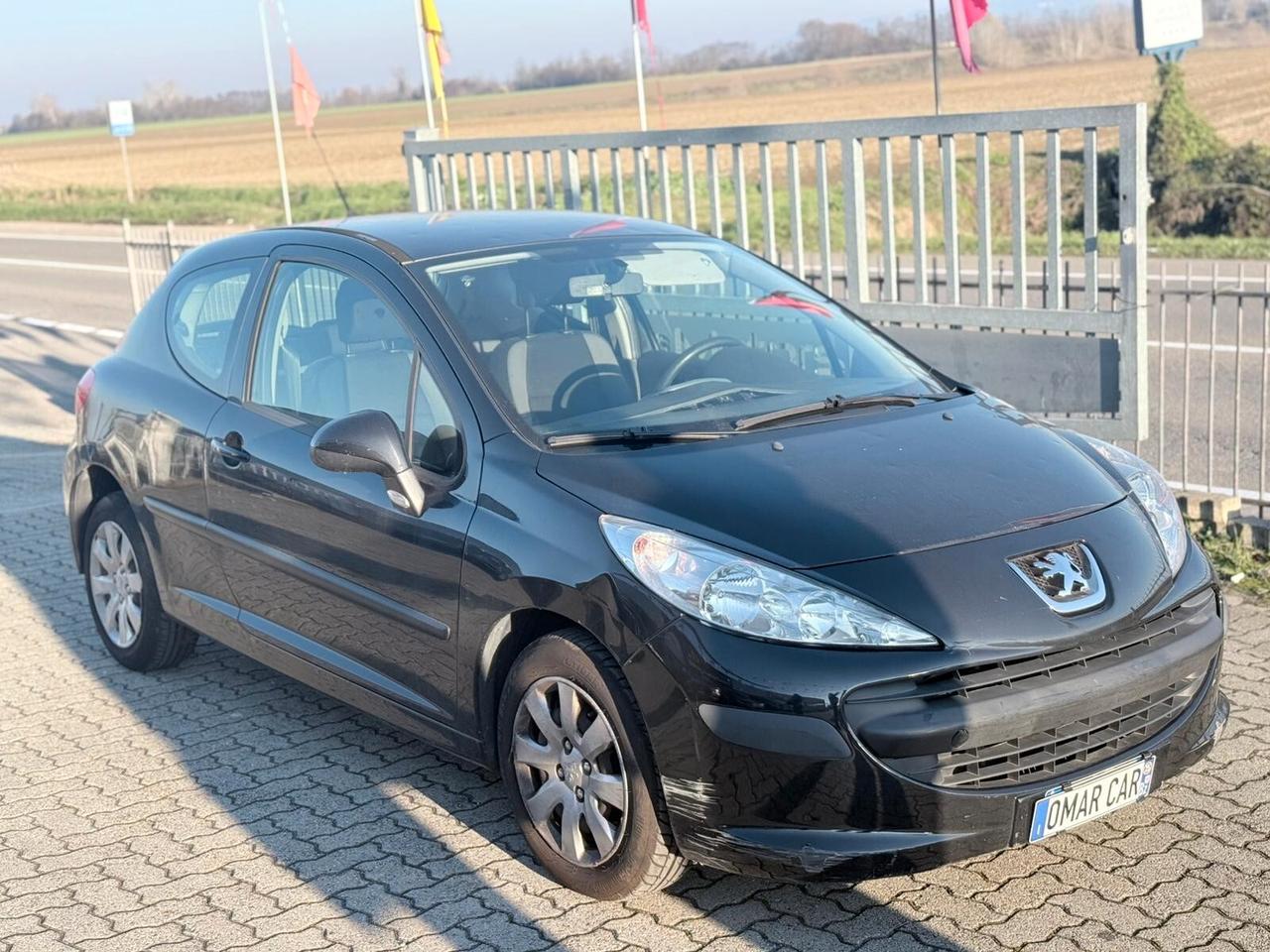 Peugeot 207 1.4 BENZINA 2006 NEOP.