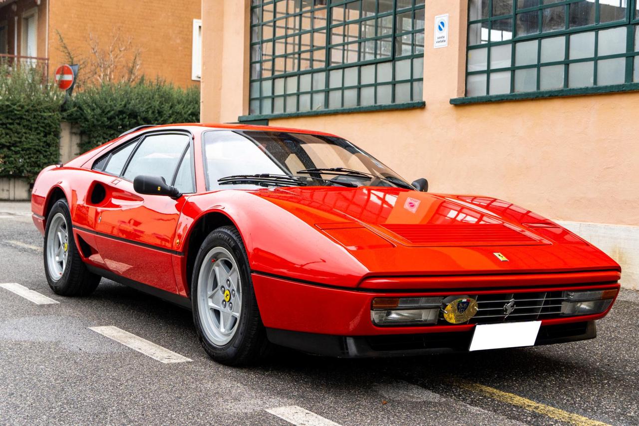 Ferrari 208 GTB Turbo Intercooler 255CV -TARGA ORO ASI