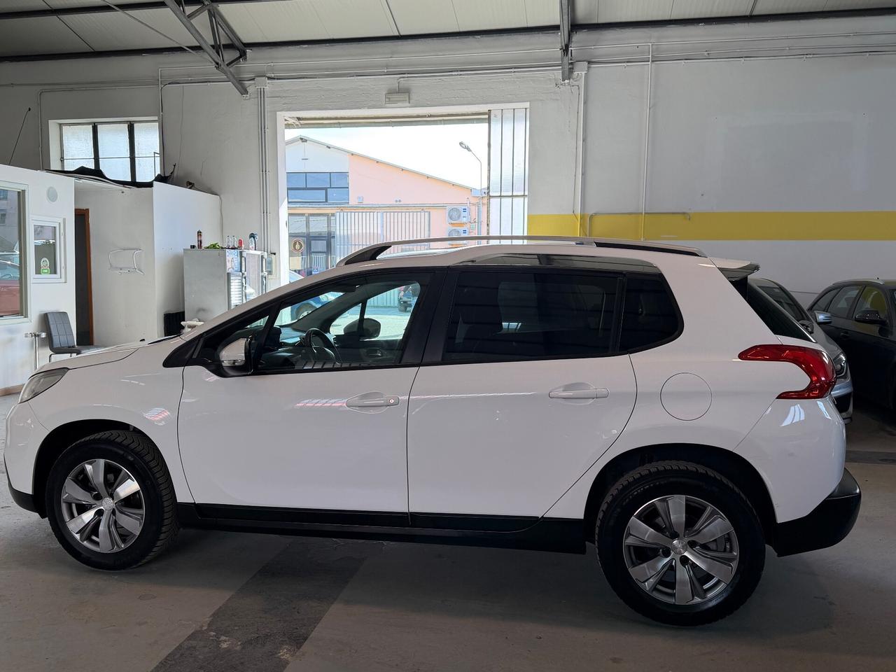 Peugeot 2008 1.6 BlueHDi 100CV Neopatentati