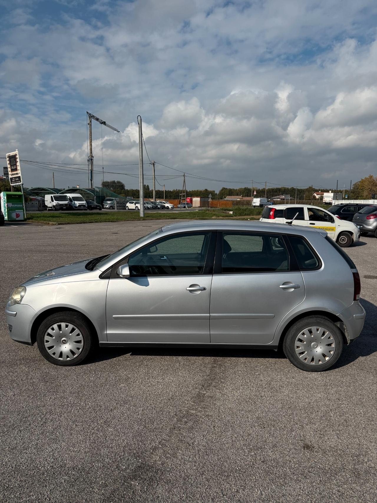 Volkswagen Polo 1.2/60CV 5p. Trendline