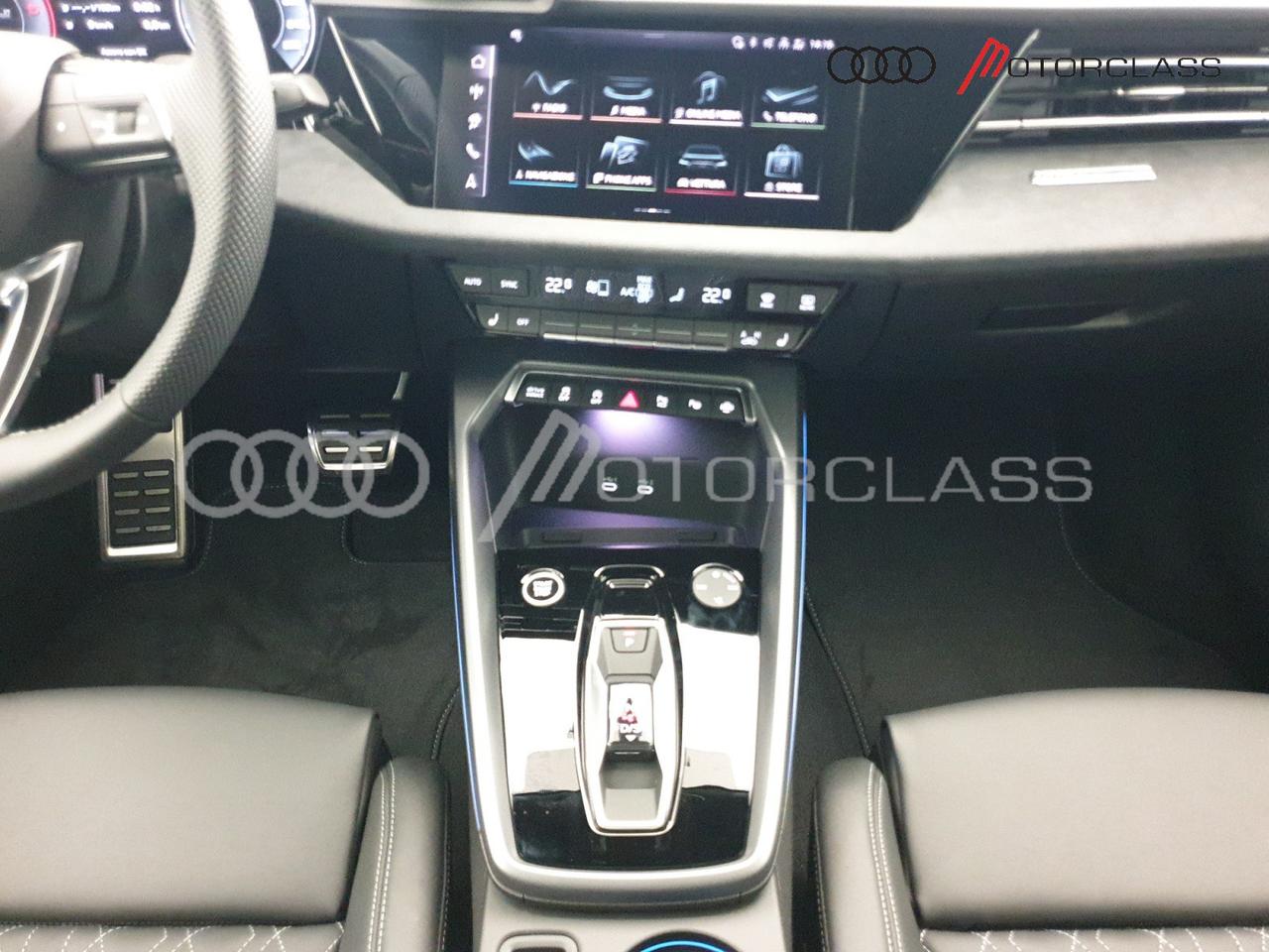 Audi A3 allstreet 30 2.0 tdi identity contrast s tronic