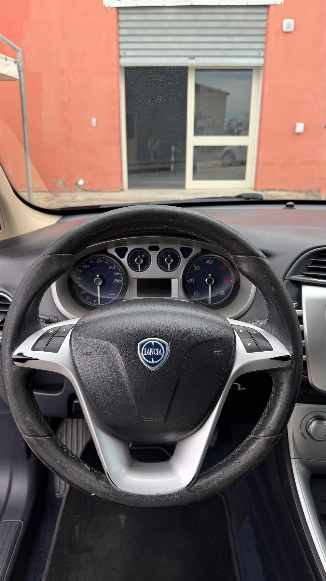 Lancia Delta 1.6 MJT DPF Platino