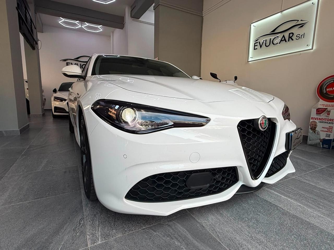 Alfa Romeo Giulia 2.2 Turbodiesel 210 CV AT8 AWD Q4 Veloce