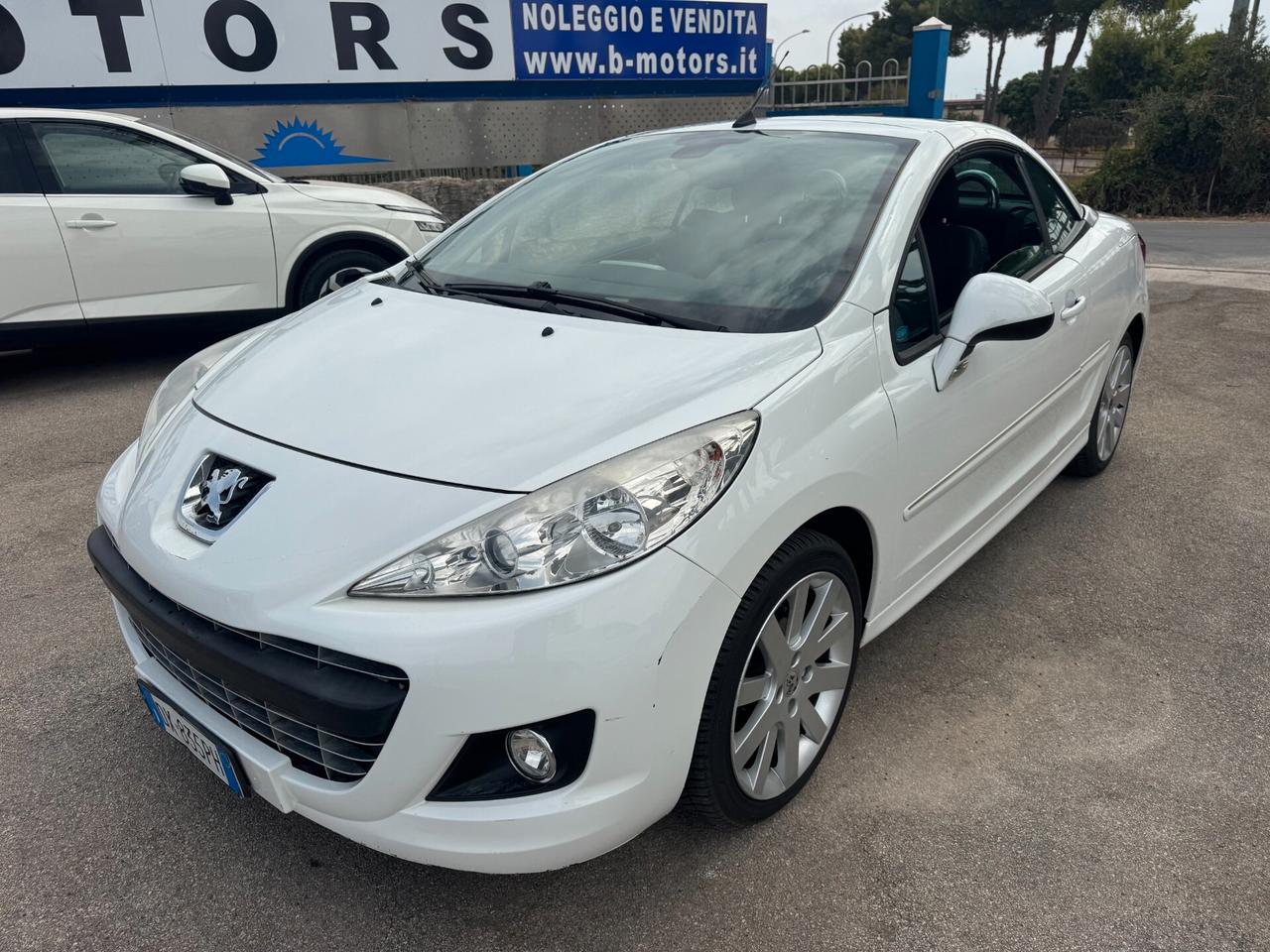 Peugeot 207 1.6 HDi 110CV CABRIO COUPE' Féline