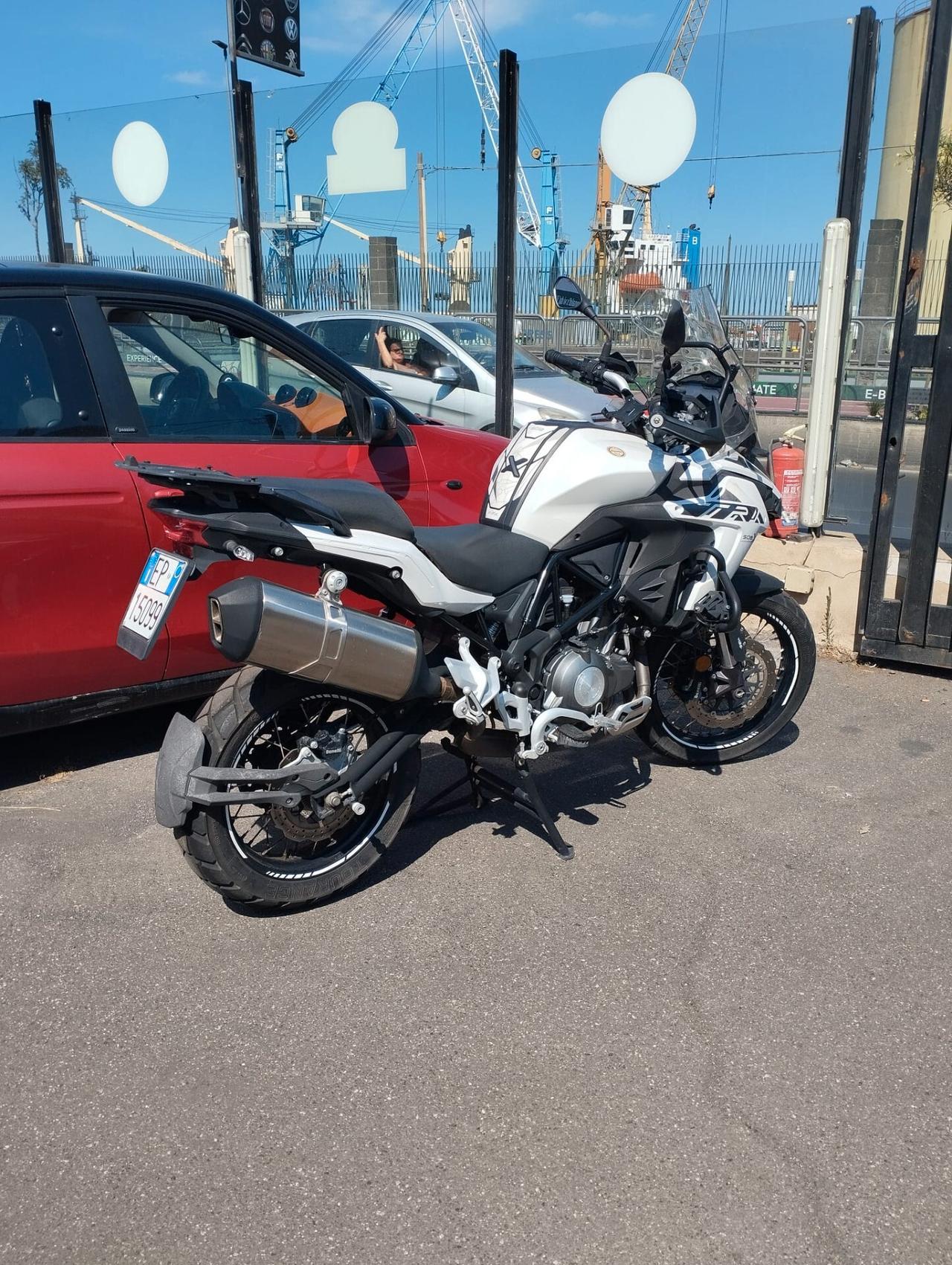 Benelli TRK 502