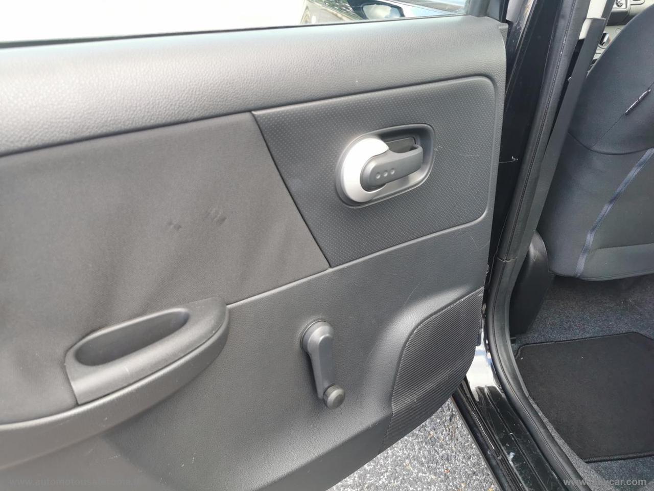 NISSAN Note 1.4 Silver Edition