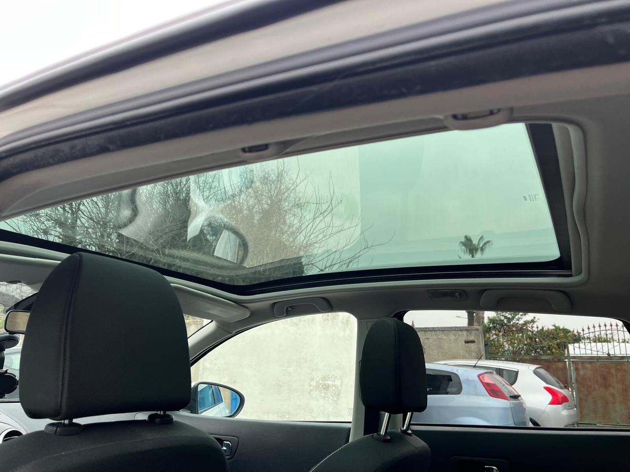 Nissan qashqai tekna 1.6 dci/130cv -2012