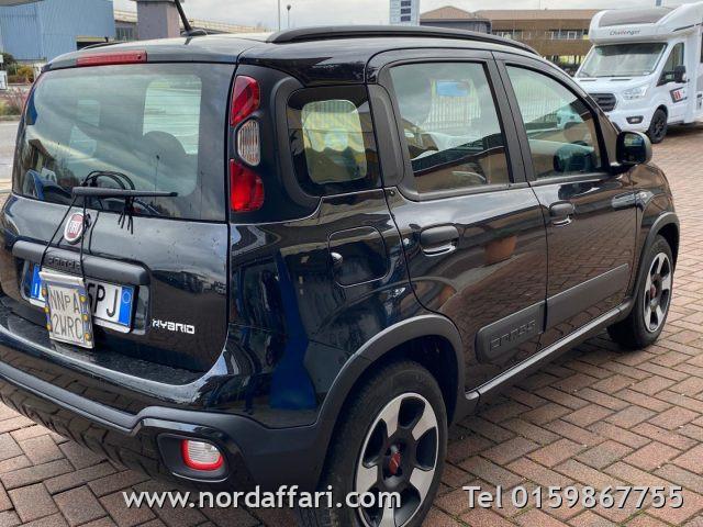 FIAT Panda 1.0 FireFly S&S Hybrid City Cross NEOPATENTATO