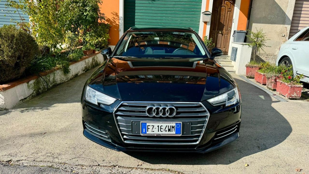 Audi A4 Avant 2.0 TDI 150 CV ultra S tronic Design
