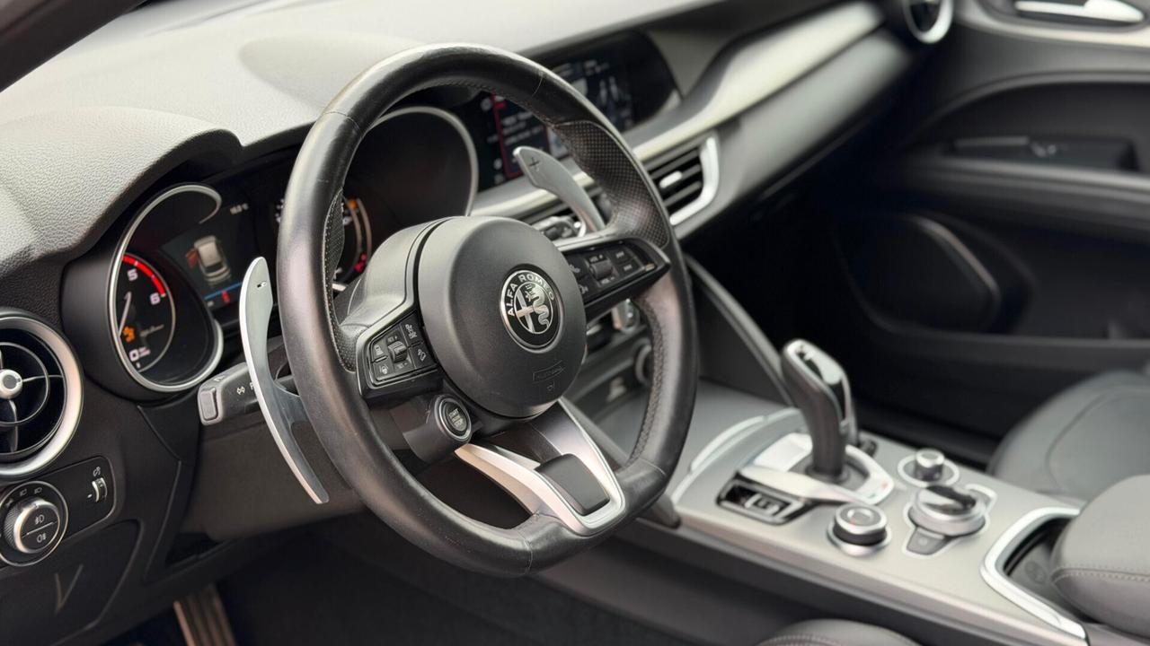 Alfa Romeo Stelvio 210 CV AT8 Q4 Veloce