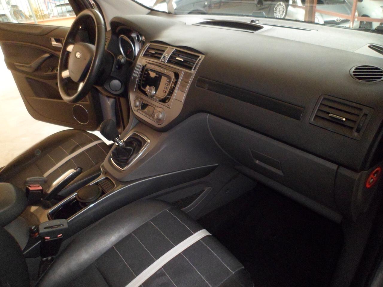 Ford Kuga 2.0 TDCi 163 CV 4WD Titanium 10
