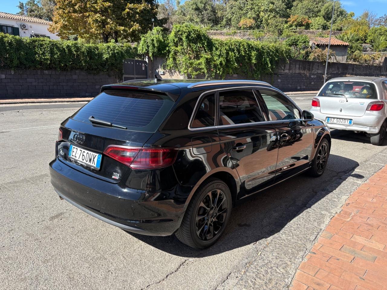 Audi A3 1.6 TDI clean diesel Ambition 110cv 2015