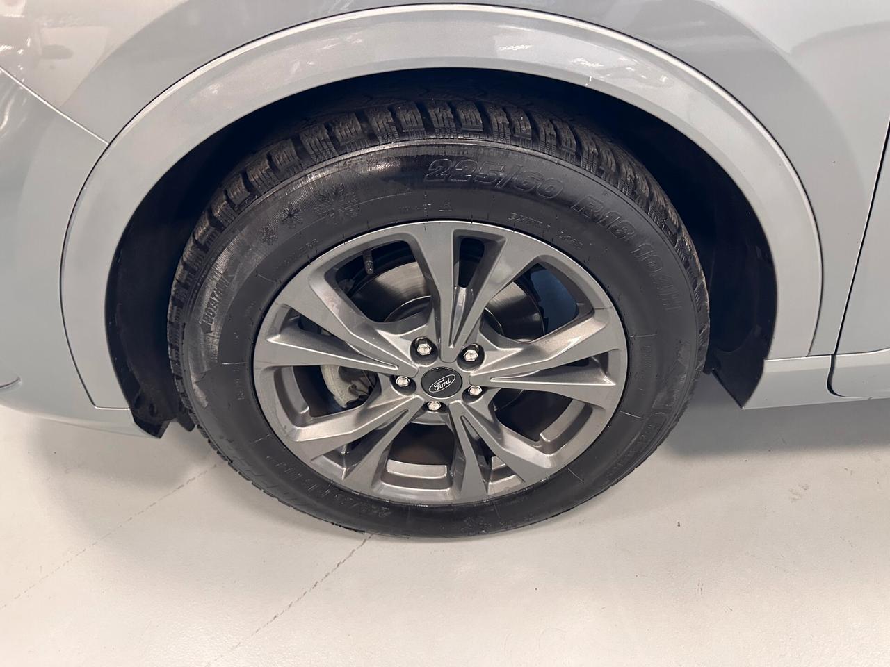 FORD KUGA 1.5 DIESEL ST LINE CAMBIO MANUALE