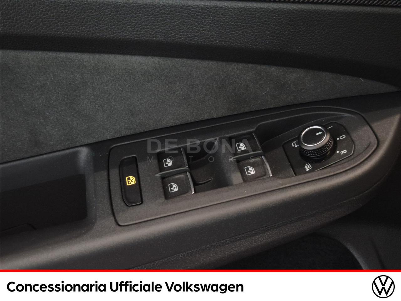 Volkswagen Golf 2.0 tdi r-line plus 150cv dsg