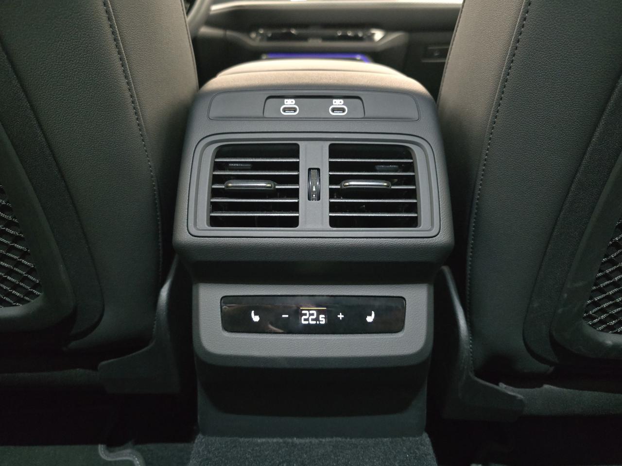 Audi Q5 2.0 tdi mhev+ launch edition s line quattro 204cv s-tronic