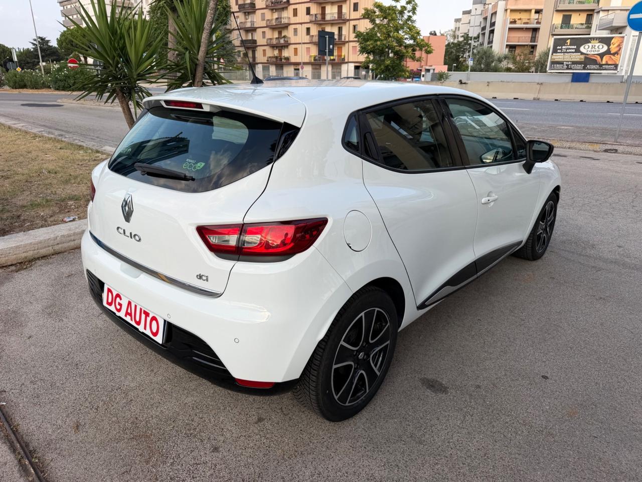 Renault Clio 1.5 dCi 8V 90 cv 2013