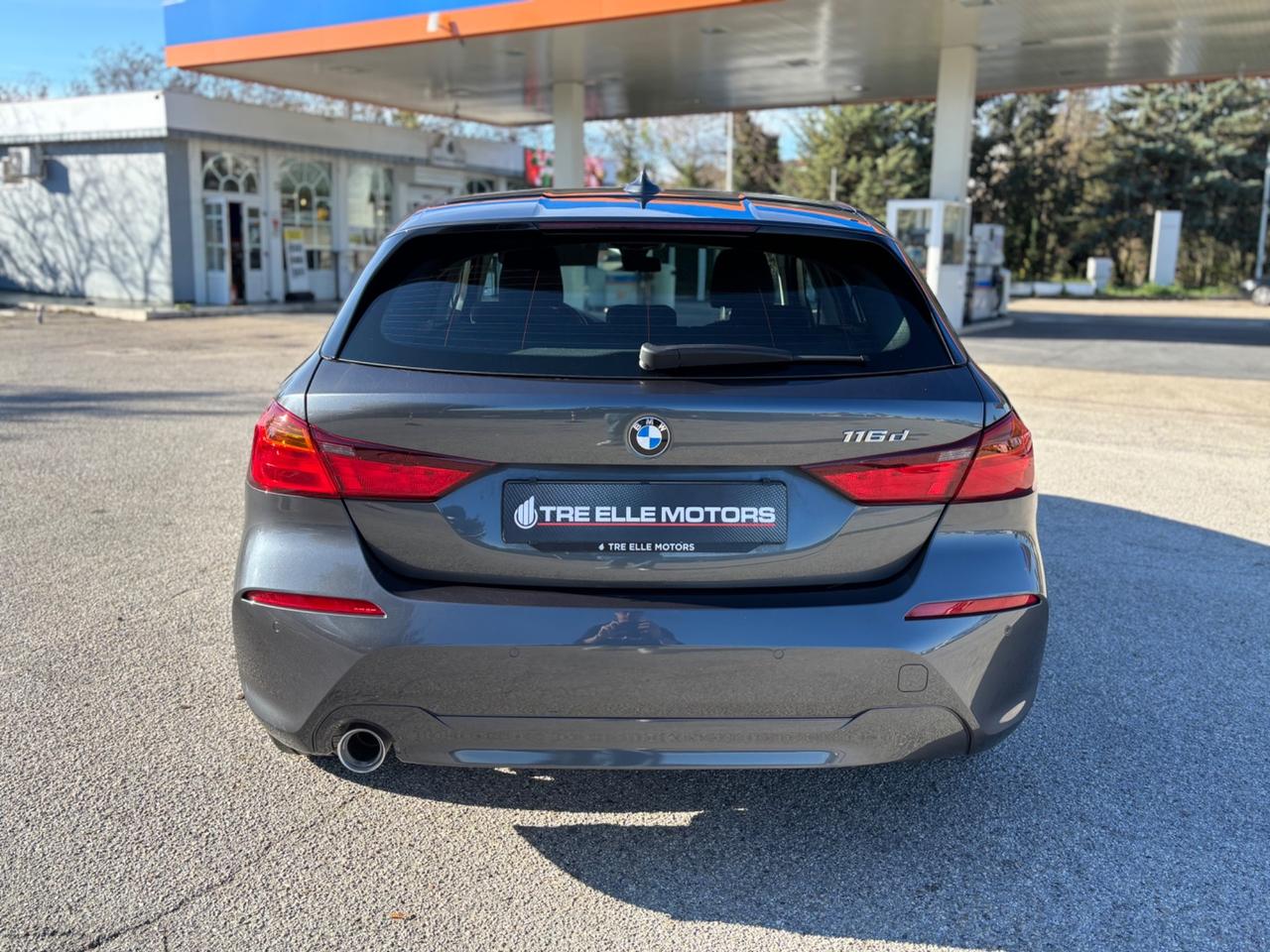 Bmw 116 116d 5p. Business Advantage