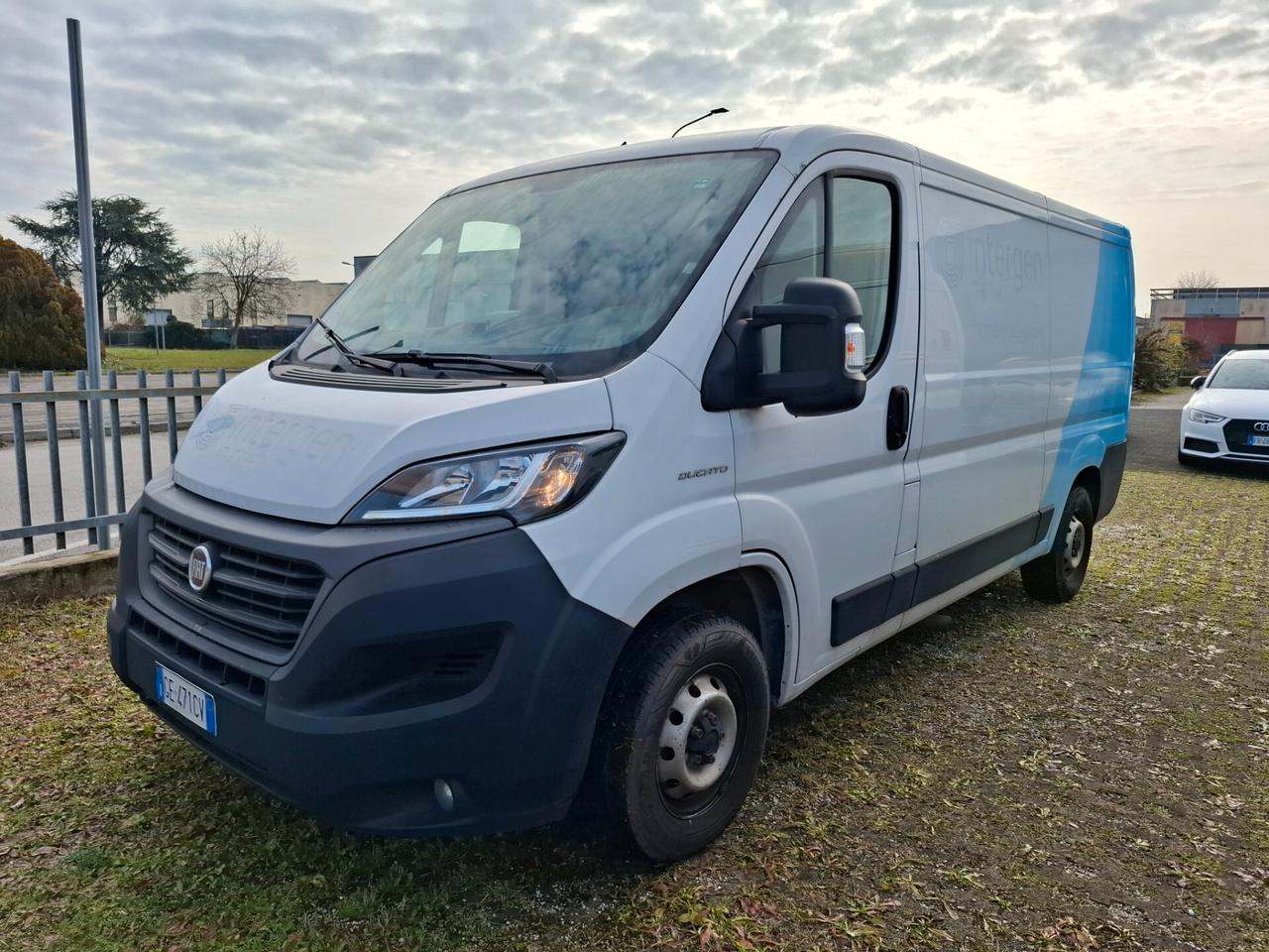 Fiat Ducato allestito con scaffali