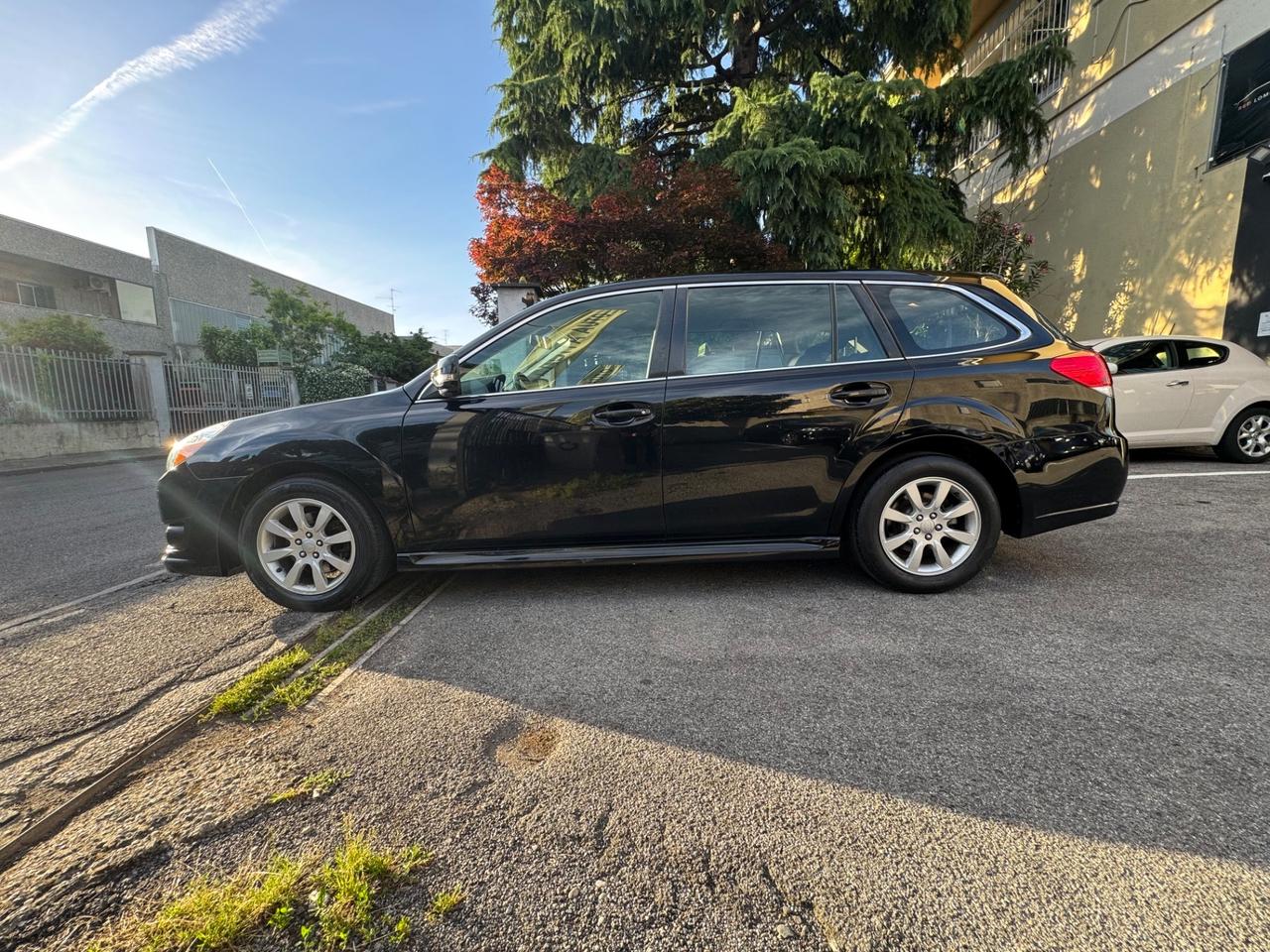 Subaru Legacy 2.0D SW Trend