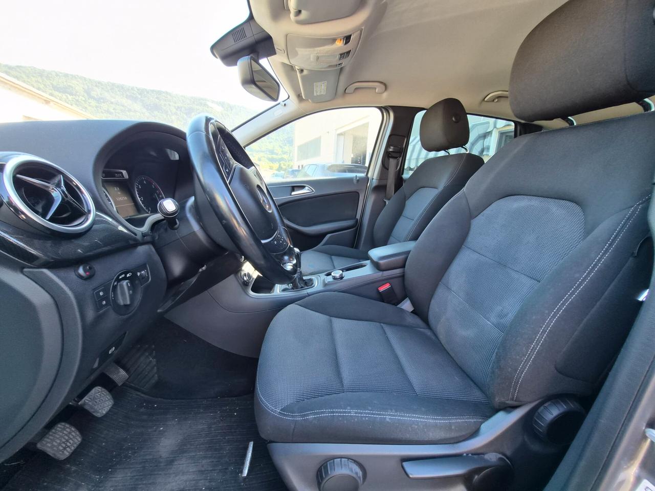 Mercedes-benz B 180 Advanced