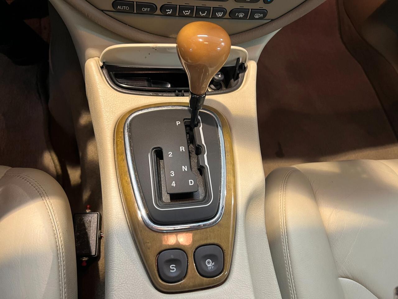 Jaguar S-Type 3.0 auto V6 24V 20.000 km