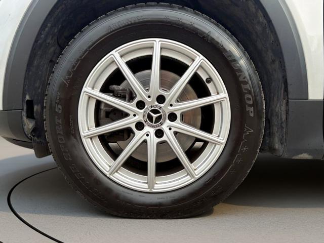 MERCEDES-BENZ GLB 180 d Automatic Business