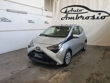 Toyota Aygo 1.0 VVT-i 72 CV 5 porte x-play TUA DA 102,00 MESE