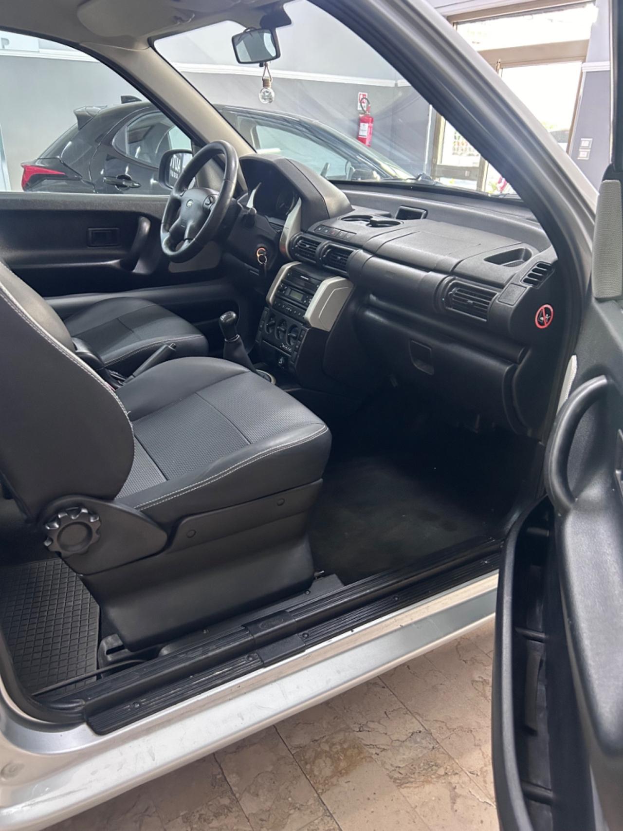 Land Rover Freelander 2.0 Td4 3p. Sport