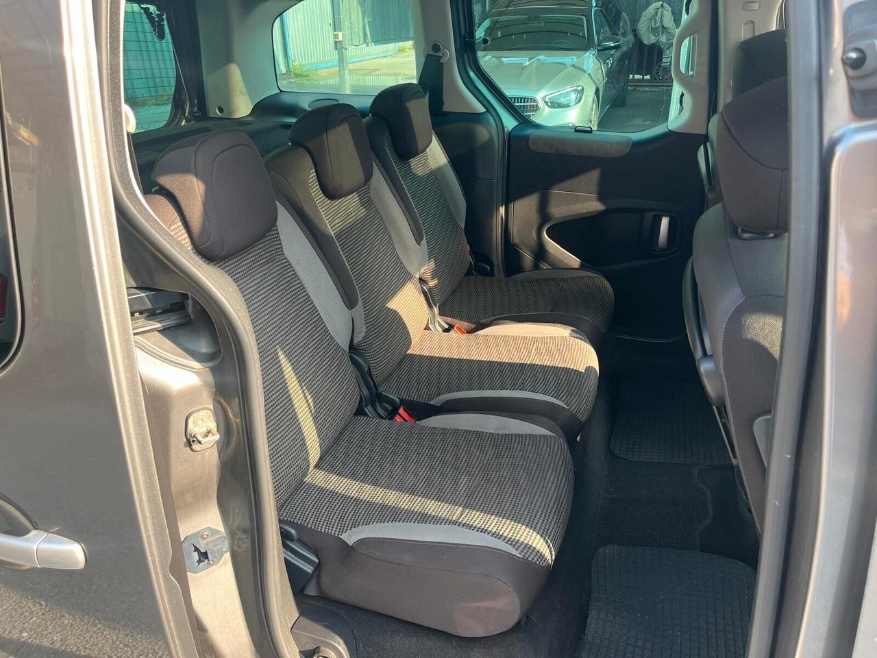 Peugeot Partner Tepee 1.6 HDi 110CV Premium