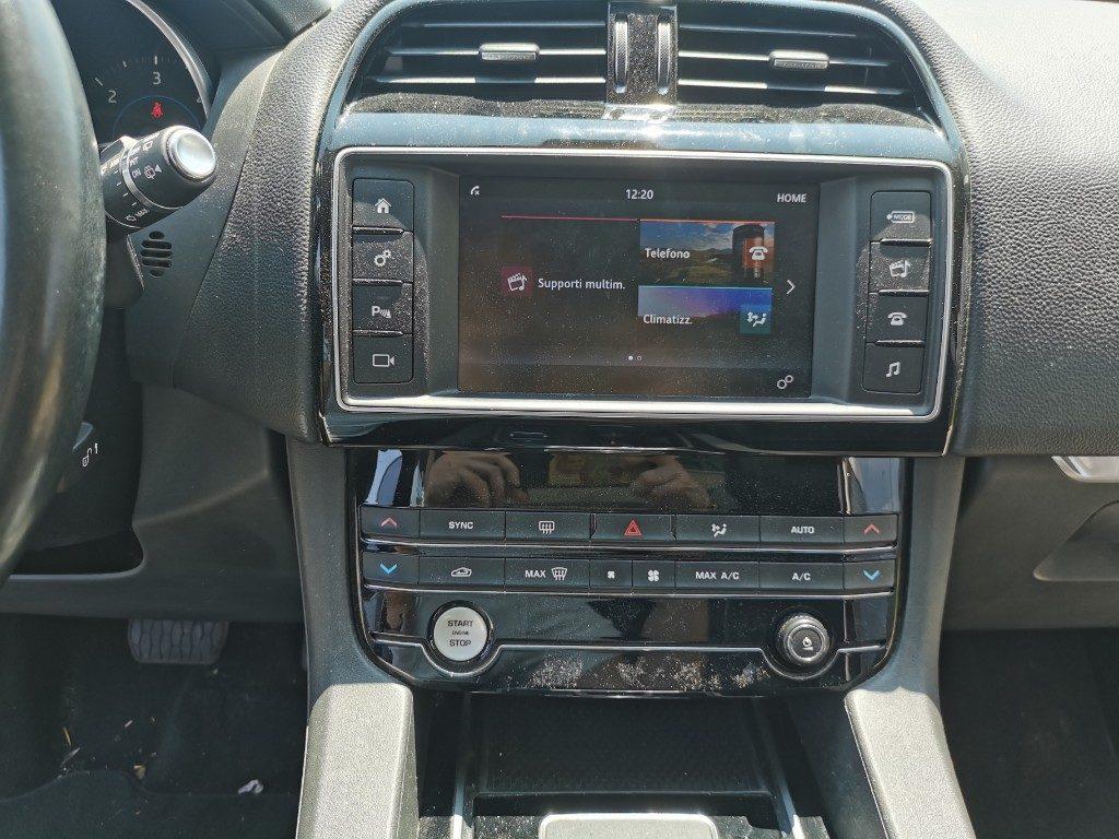 JAGUAR F-Pace (X761) F-Pace 2.0 D 180 CV ...