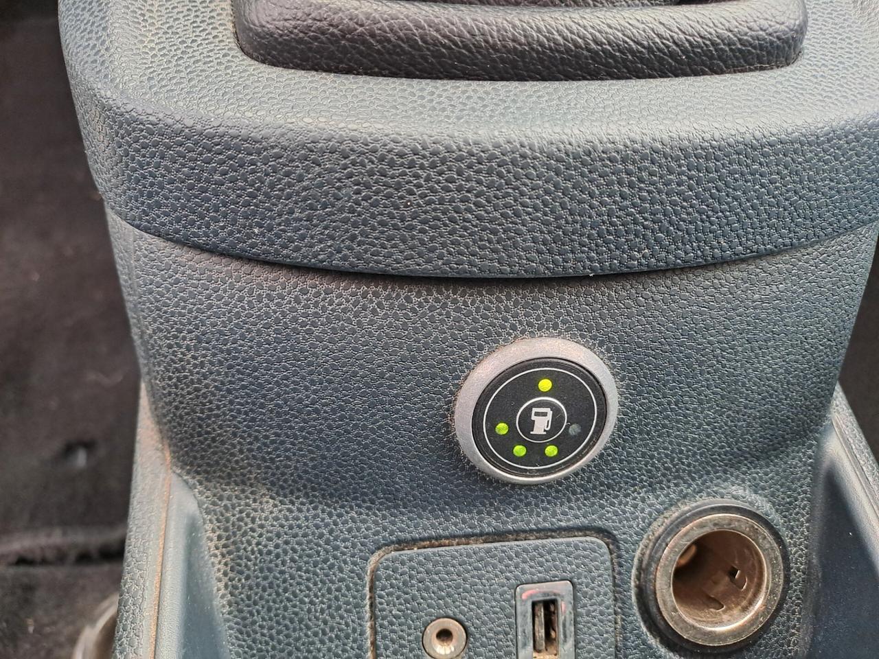 Ford Fiesta 1.4. GPL Titanium 5 porte