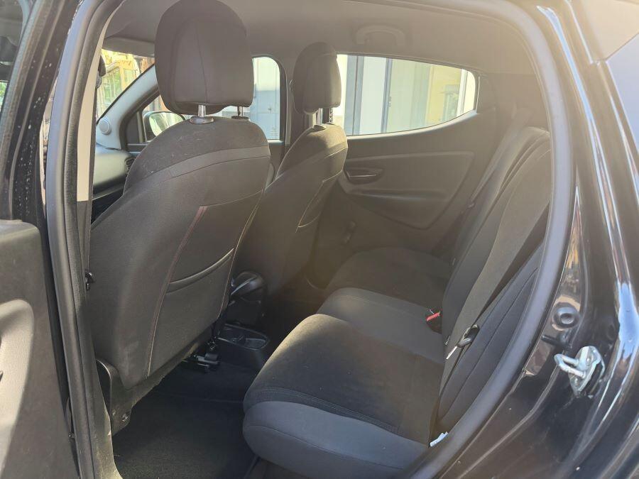 LANCIA YPSILON 900 METANO PLATINO CERTIFICATA NUOV