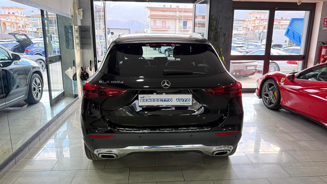 MERCEDES GLA 180 D MOTORE 2.0 116 CV restyling