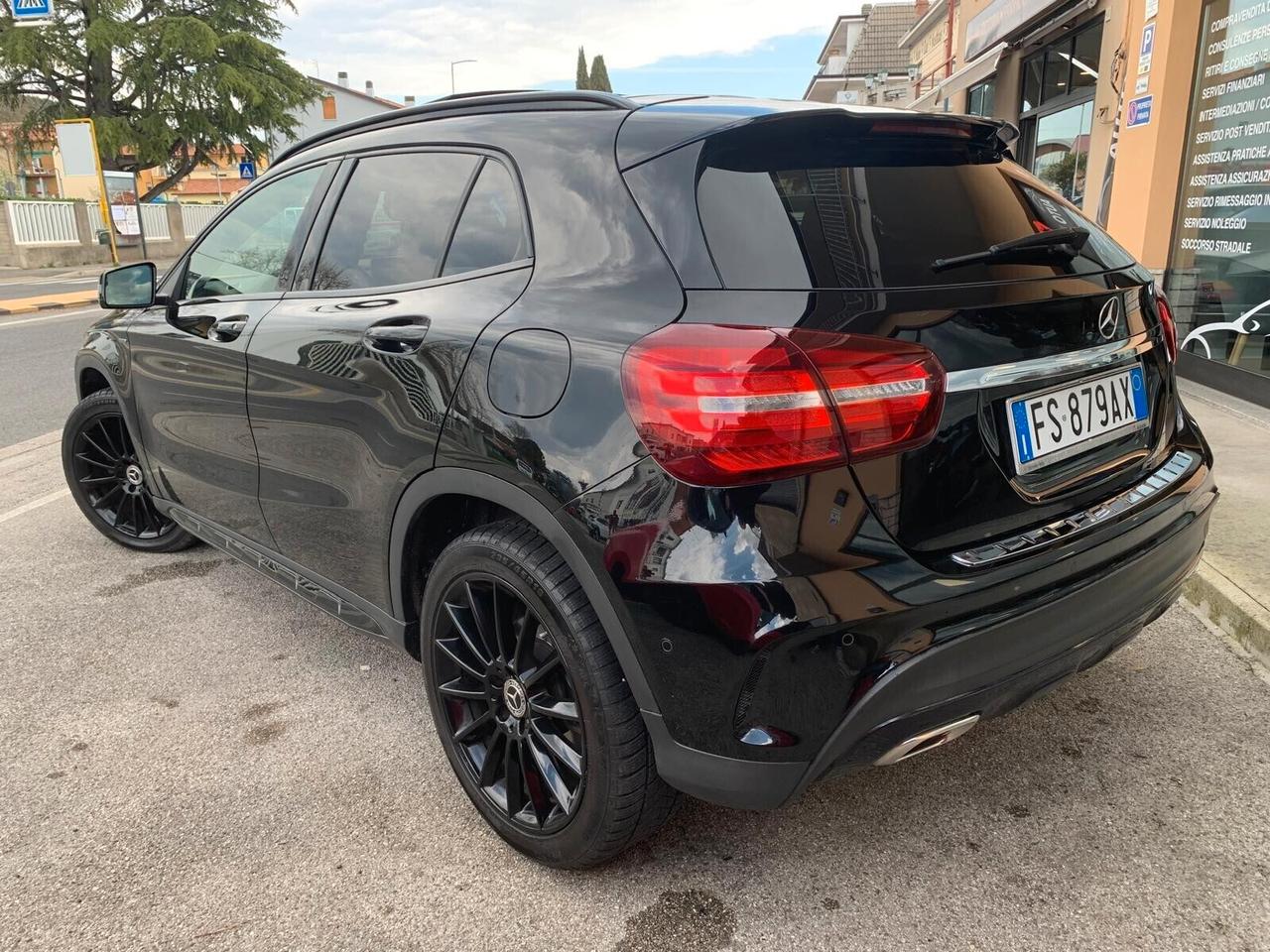 Mercedes-benz GLA 180 Premium Night Edition Tetto Full