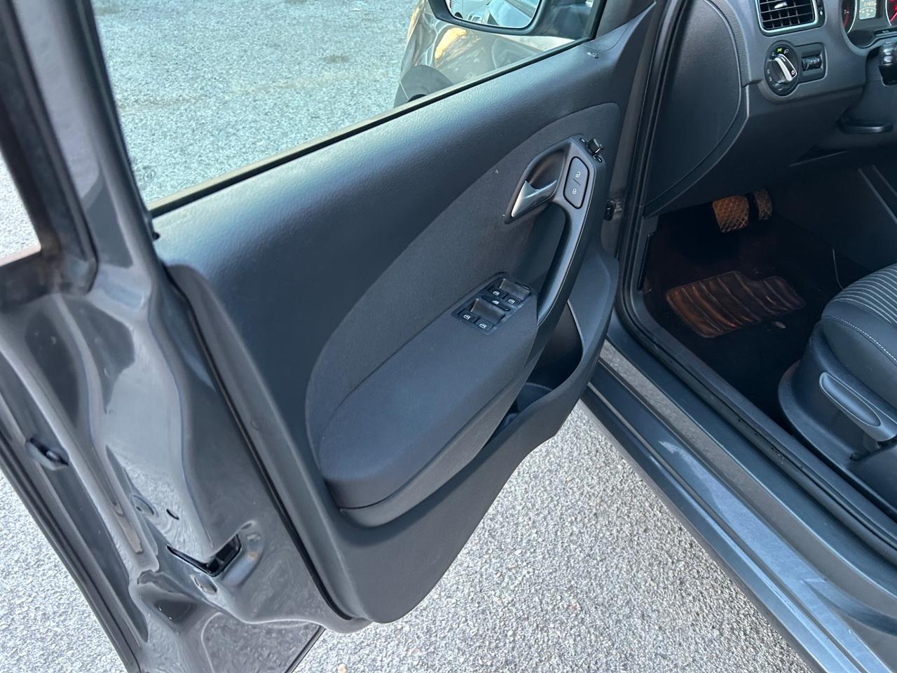 Volkswagen Polo 1.4 GPL Cambio Automatico 5 porte R-Line