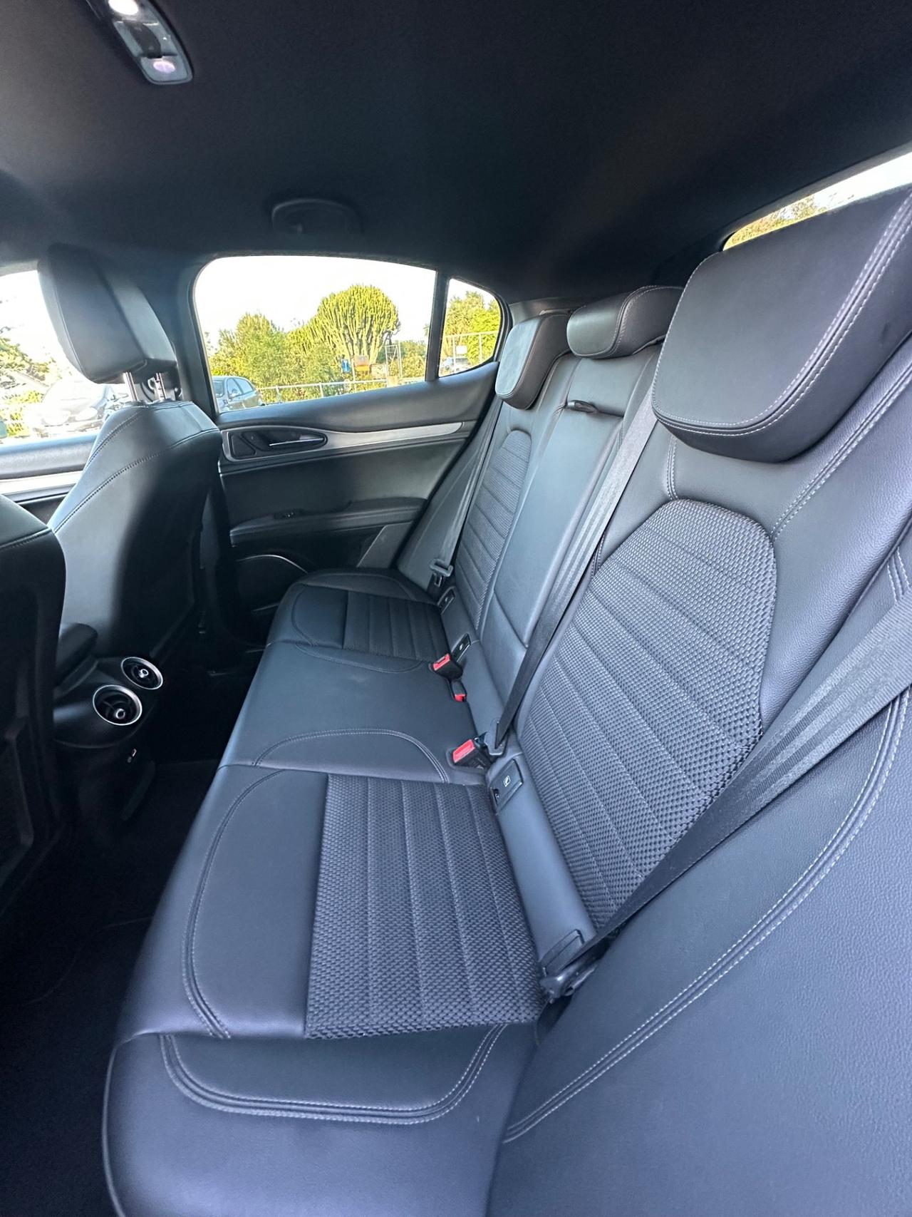 Alfa Romeo Stelvio 2.2 Turbodiesel 190 CV AT8 Q4 Sprint