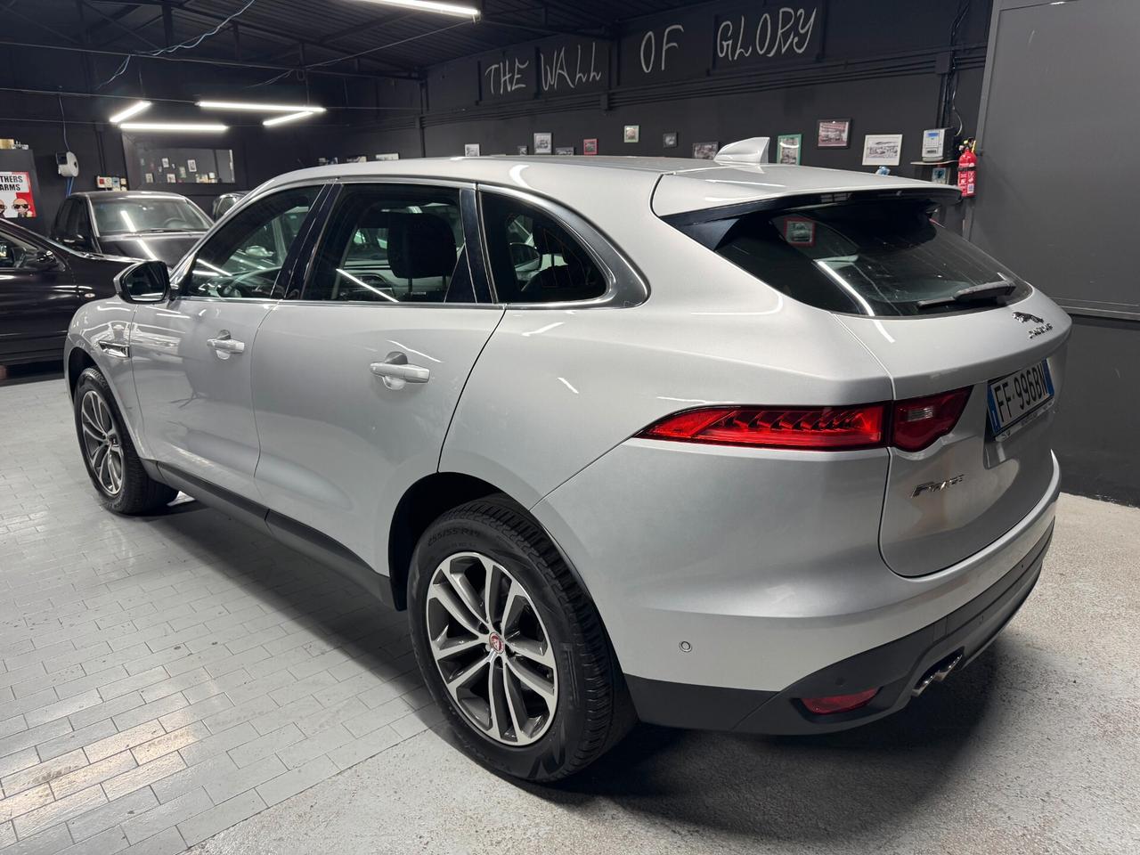 Jaguar F-Pace 2.0 D 180 CV AWD Prestige