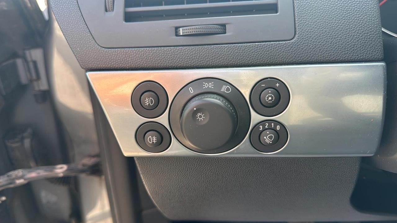 Opel Astra 1.7 CDTI 125CV 5 porte Cosmo