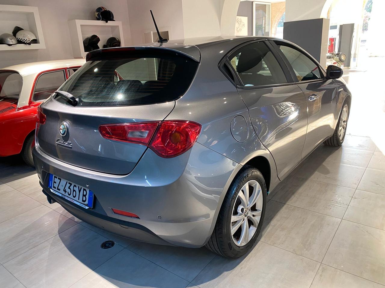 Alfa Romeo Giulietta 1.6 JTDm-2 105 CV Distinctive