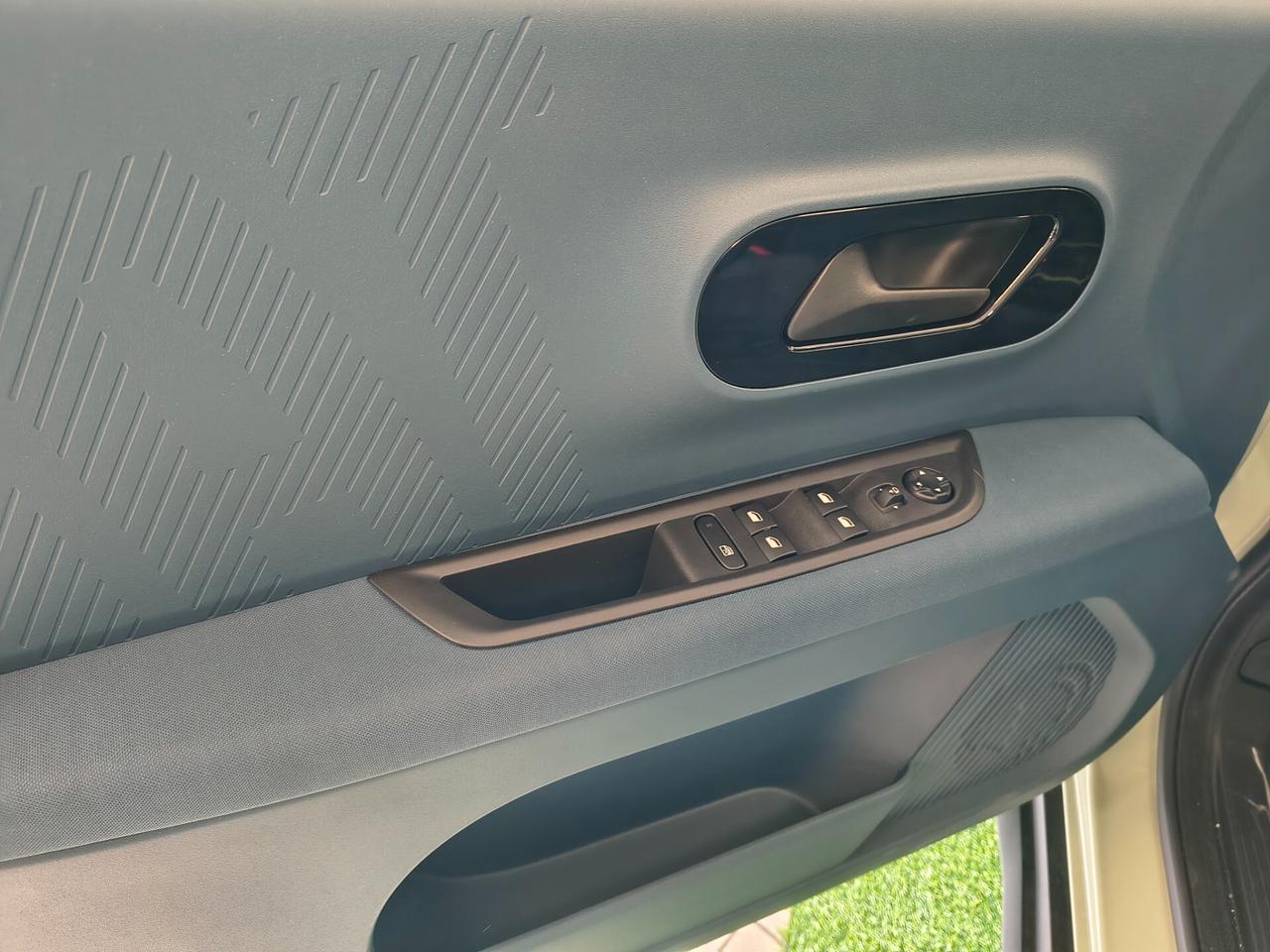 Fiat Grande Panda 1.2 Hybrid 110 CV S&S La Prima