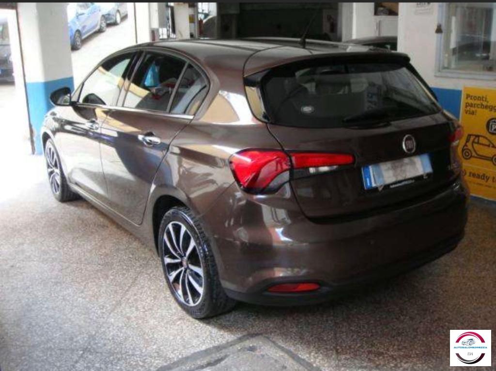FIAT - Tipo - 1.6 Mjt S&S 5p. Lounge