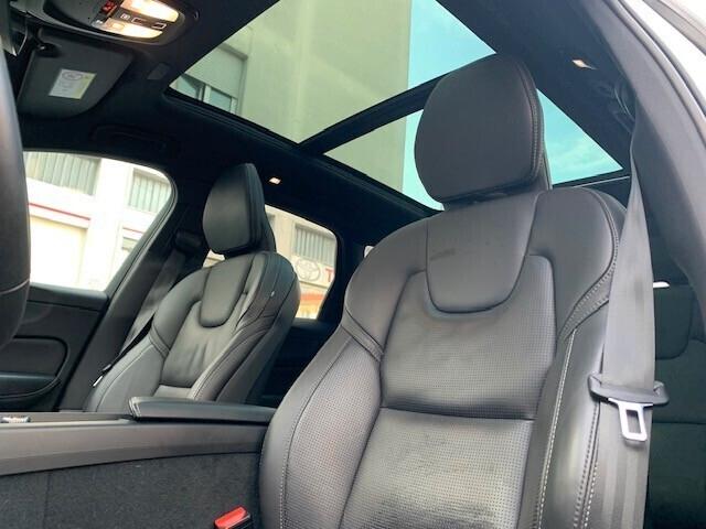 Volvo XC60 2.0 t6 recharge PLUG IN Inscription