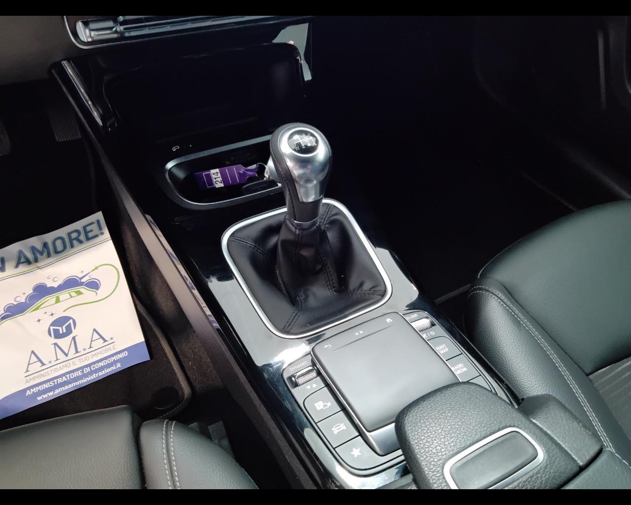 Mercedes-Benz Classe A - W177 2018 - A 180 d Sport Night edition