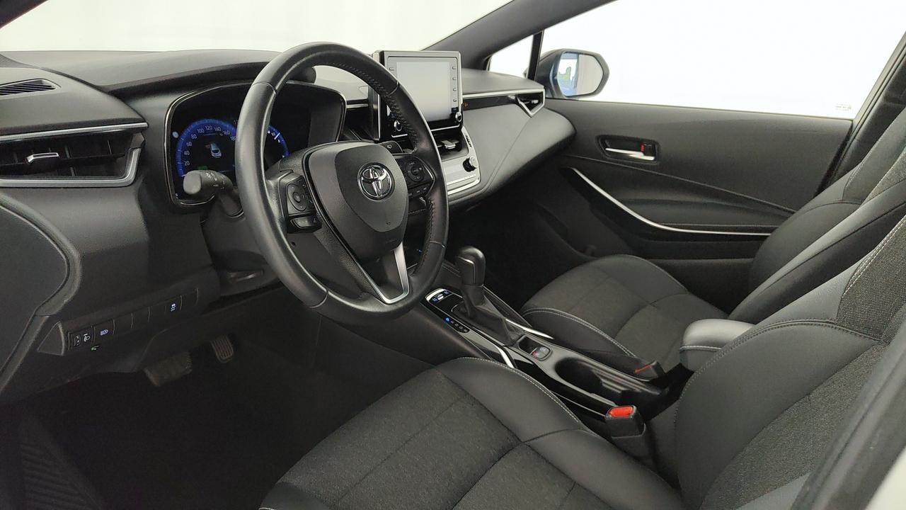 TOYOTA Corolla 1.8h Style cvt