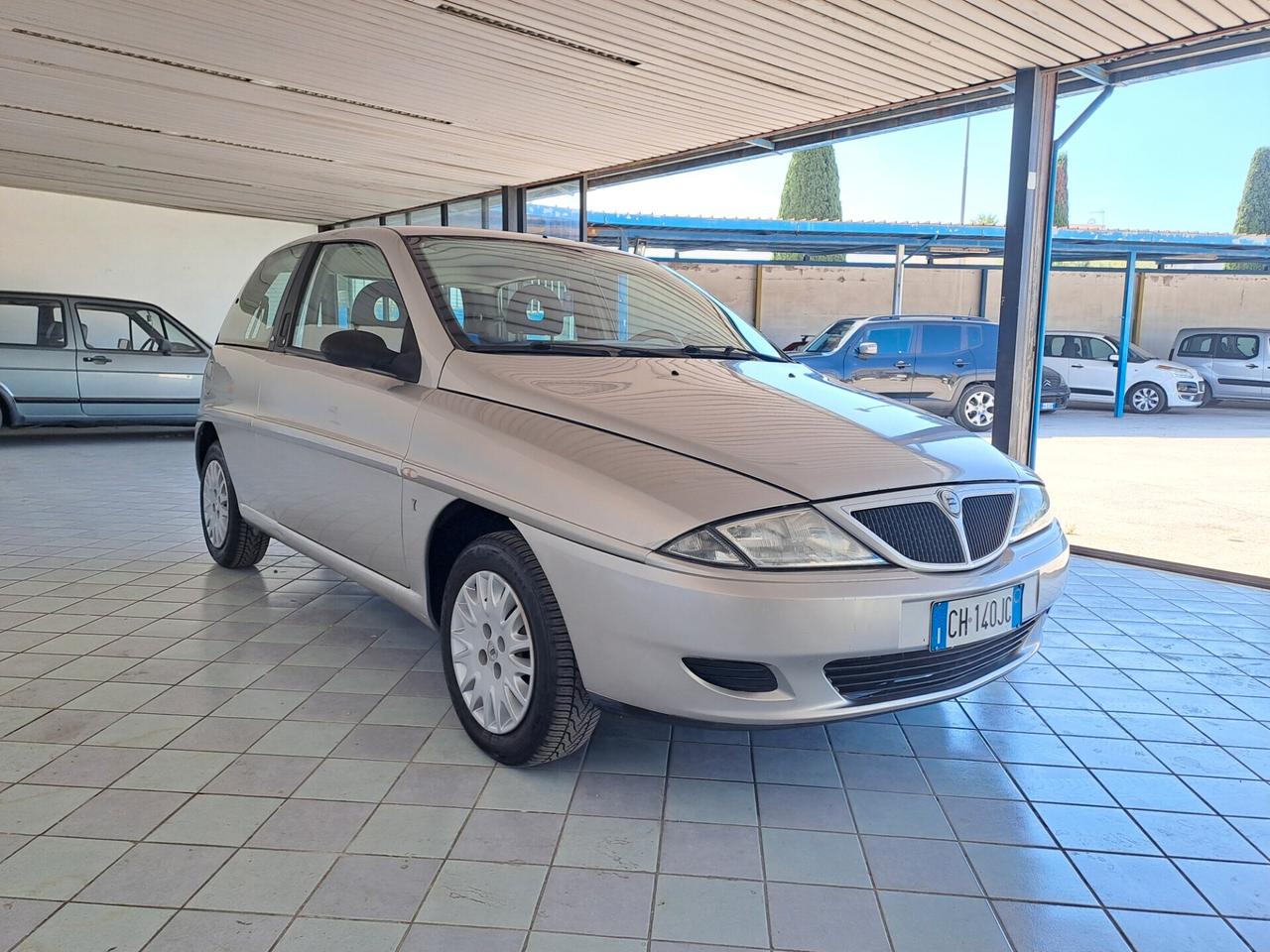 Lancia Y 1.2i km 99.000