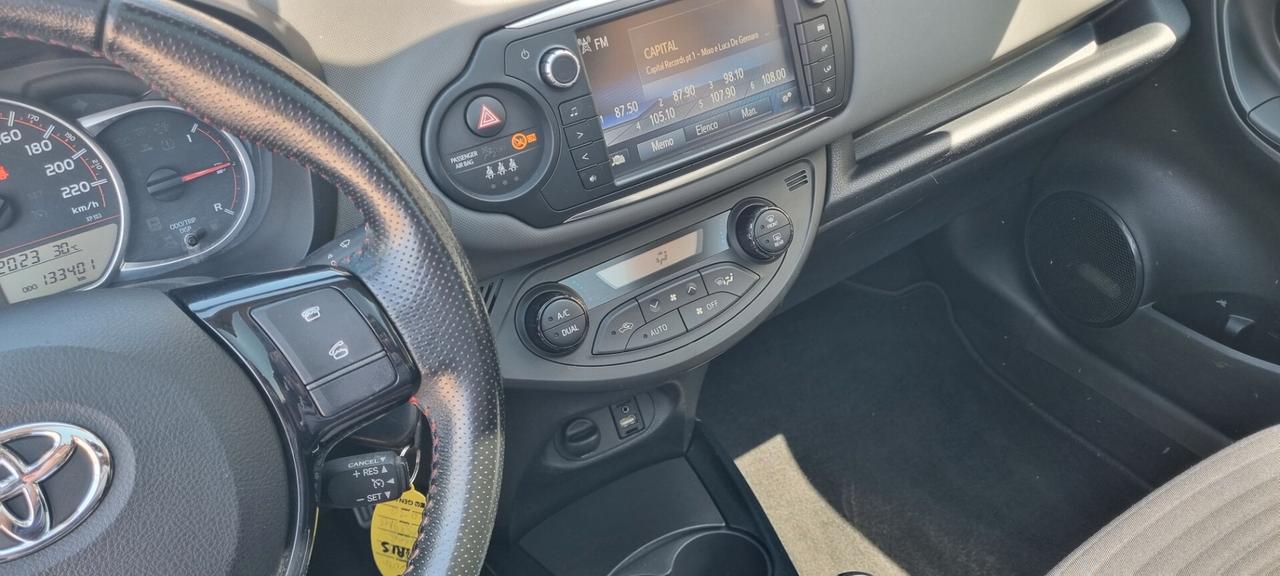 Toyota Yaris 1.4 D-4D 5 porte Lounge