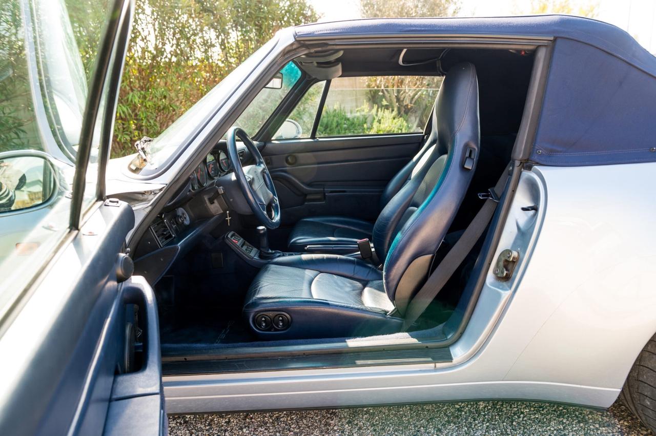 Porsche 993 Carrera 4 cat Cabriolet