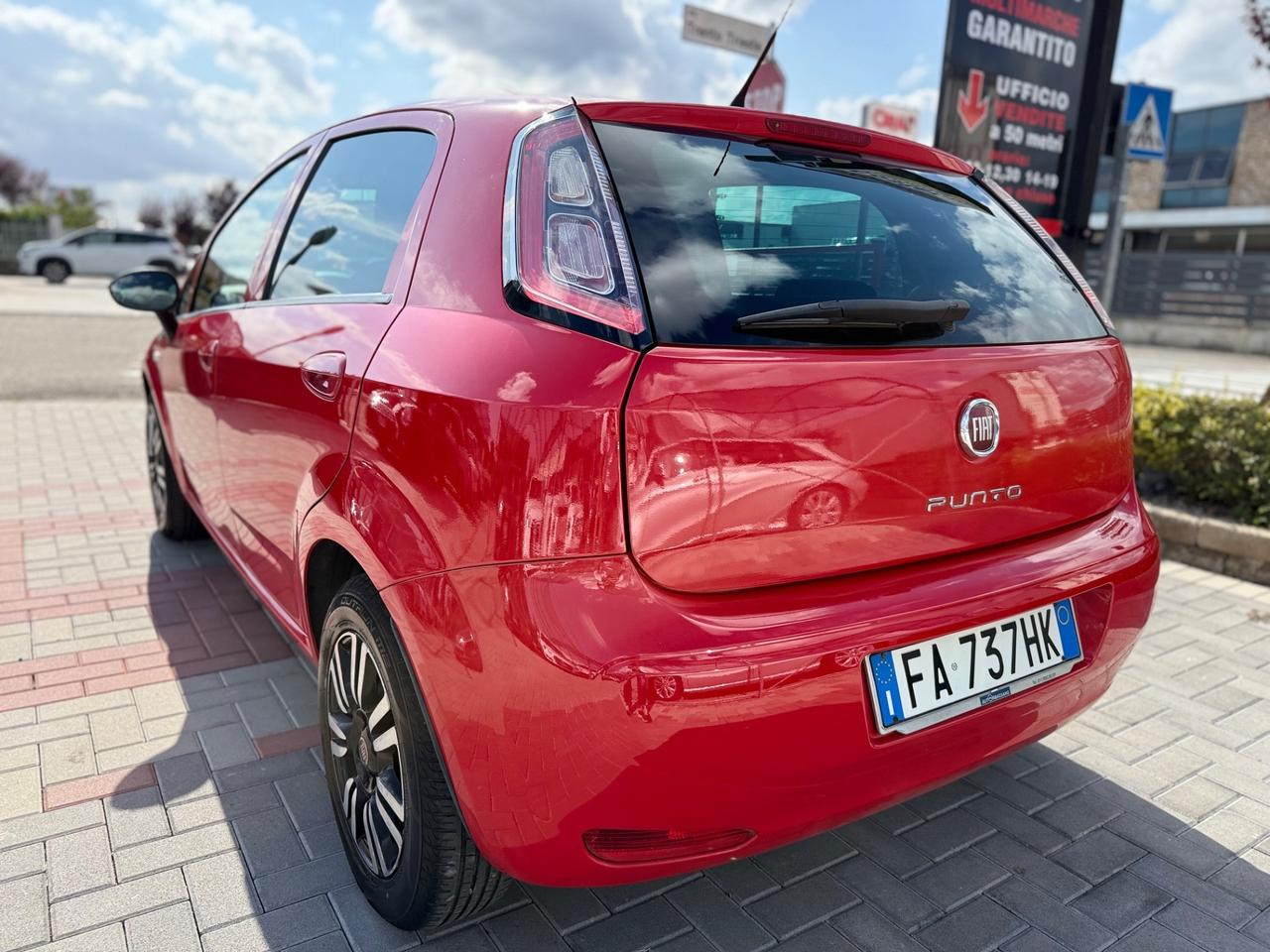 Fiat Punto 1.2 69CV 5P Young EURO 6*UNICO PROP